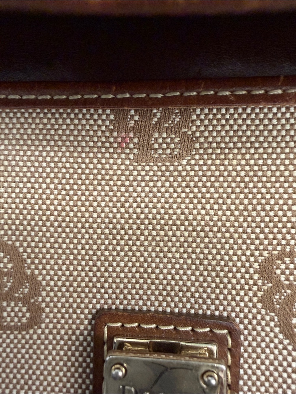 Vintage Dooney & Bourke Signature Wallet - Picture 12 of 12